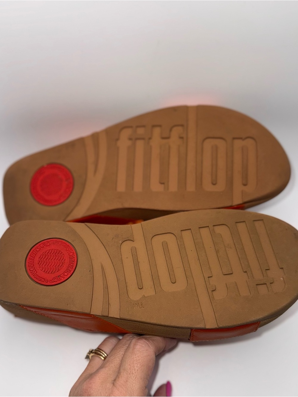FitFlop Orange Quilted Cross-Strap Slingback Sandals. Size 8 - Picture 4 of 4